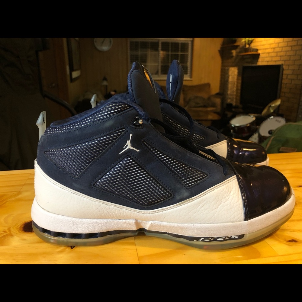 Air Jordan XVI Retro sz 9 White Midnight Navy